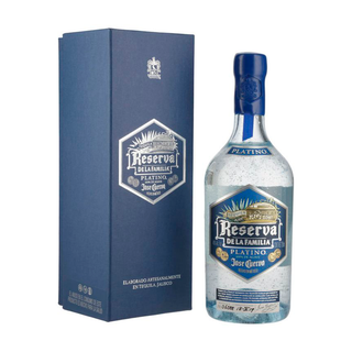 TEQUILA RESERVA DE LA FAMILIA PLATINO 750ML